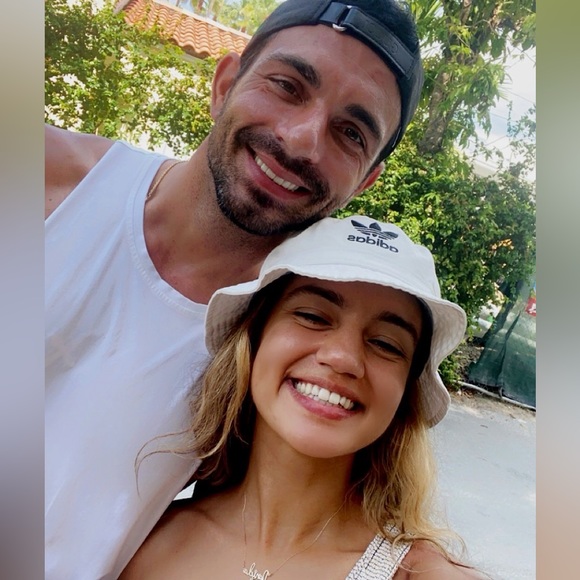 Meet your Posher, Daniela - Picture 4 of 4